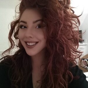Hayley De Sola Pinto leaked photo #38