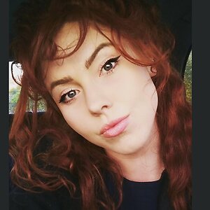 Hayley De Sola Pinto leaked photo #48