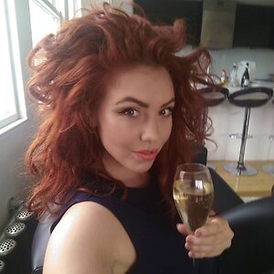 Hayley De Sola Pinto leaked photo #56
