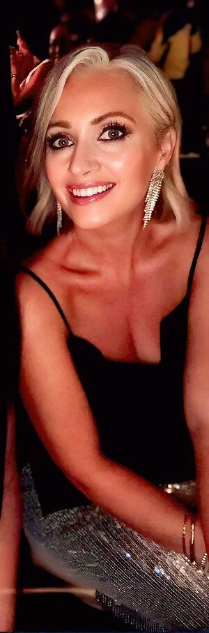 Hayley McQueen Nude Leaked Photo #15