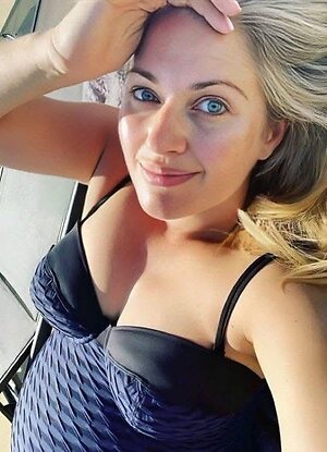 Hayley McQueen leaked photo #37