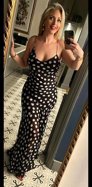 Hayley McQueen Nude Leaked Photo #46