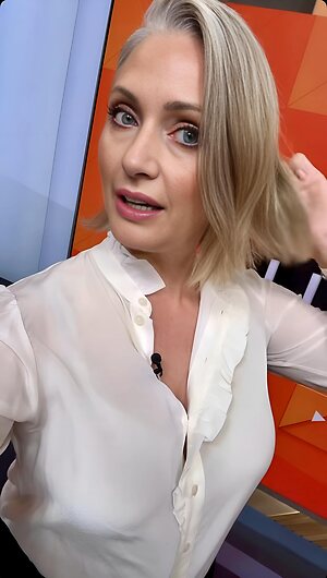Hayley McQueen Nude Leaked Photo #47