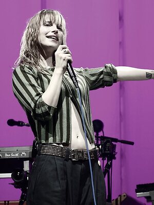 Hayley Williams leaked photo #93
