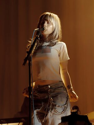 Hayley Williams leaked photo #158