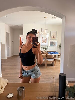 hazey_haley leaked photo #12