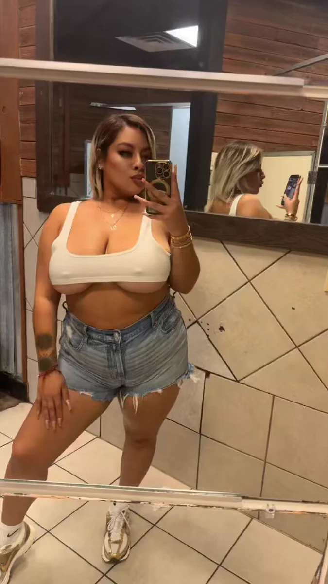 Maryyy Hdez leaked photos