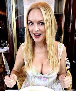 Heather Graham leaked photo #15