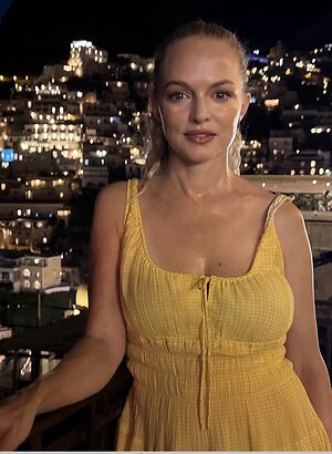 Heather Graham leaked photo #18