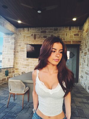 Heather Wauthion leaked photo #3