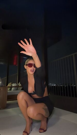 Set 2 — 1 photos