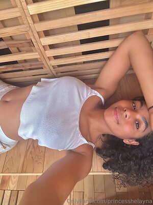 Helayna Marie leaked photo #13