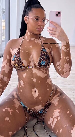 Helena Mendes leaked photo #2