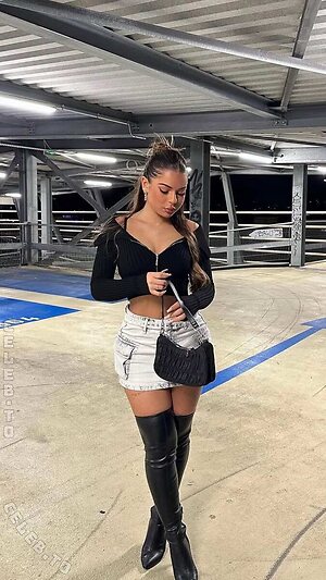 Helin Deli Nude Leaked Photo #2