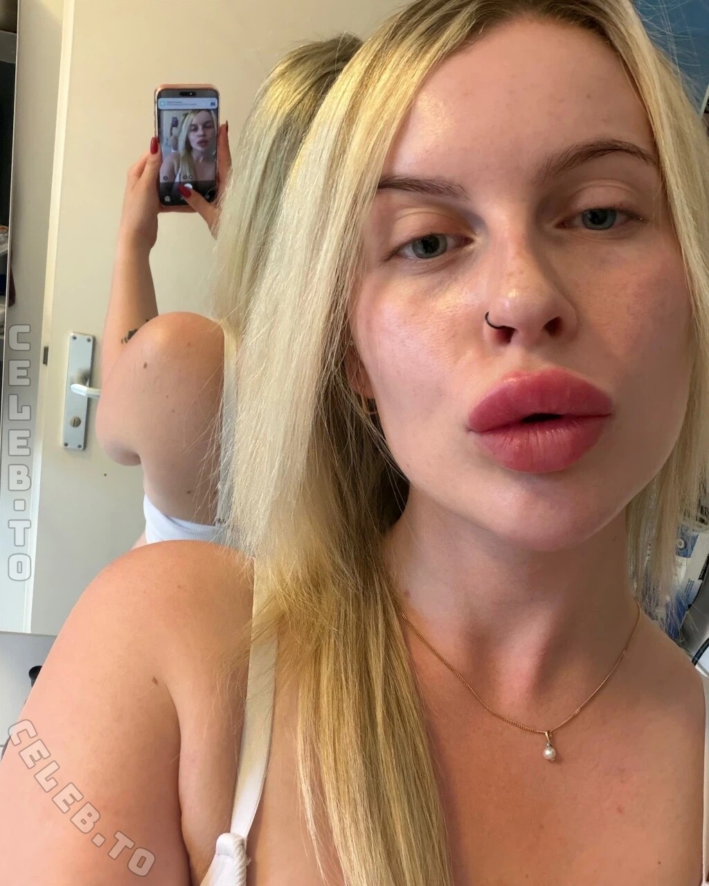 Hellybunny photo