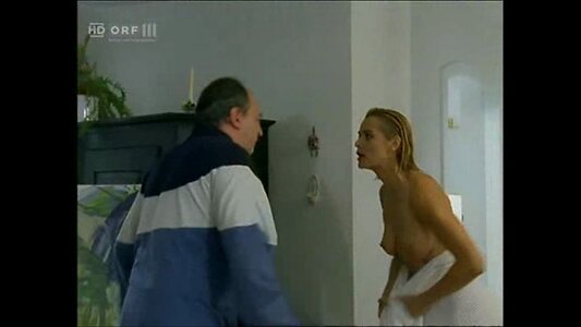 Hemma Clementi leaked photo #2