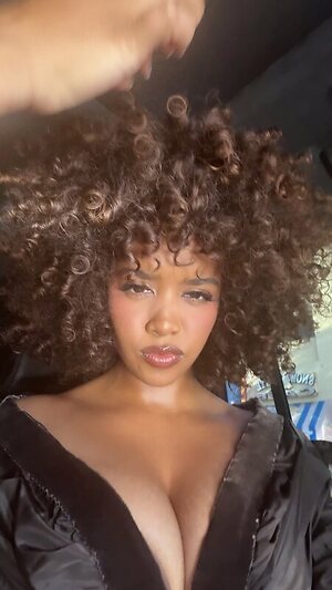 H.E.R.