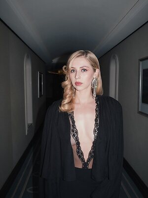 Hermione Corfield leaked photo #30