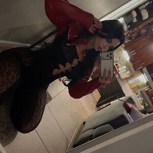hermosa.kari leaked photo #2