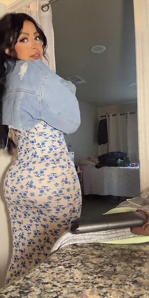 hermosa.kari leaked photo #14