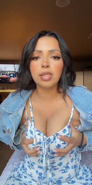 hermosa.kari leaked photo #17