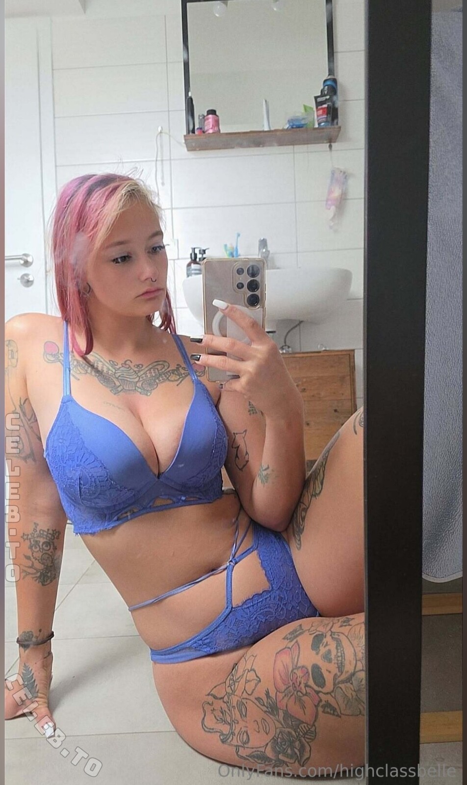 Isabell Theile Nude Leaked Photos