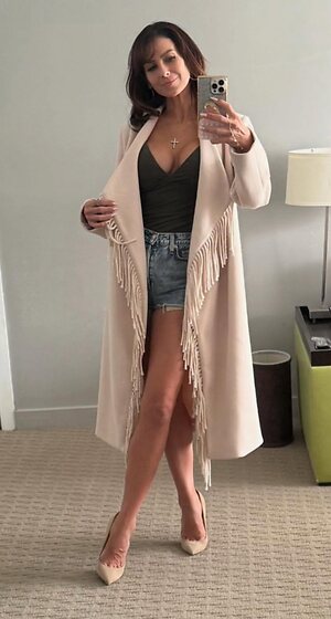 Hilaria Baldwin leaked photo #17