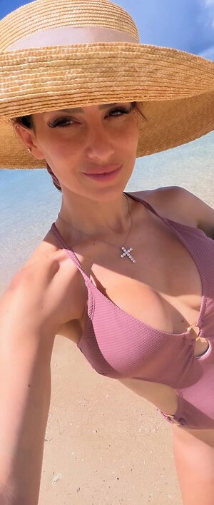 Hilaria Baldwin leaked photo #20