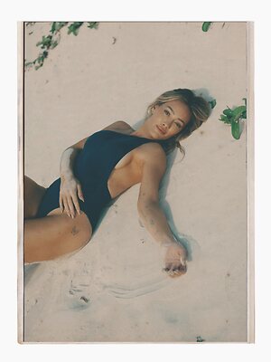 Hilary Duff Hot leaked photo #10