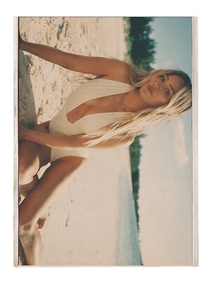 Hilary Duff Hot leaked photo #12