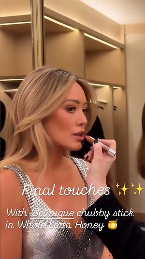 Hilary Duff Hot leaked photo #35
