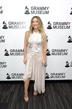 Hilary Duff leaked photo #212