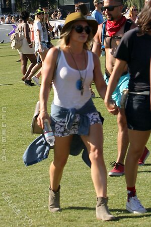 Hillary Duff photo