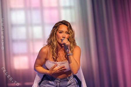 Hillary Duff leaked photo #69