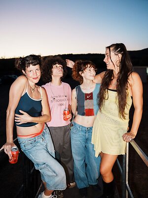 Hinds leaked photo #5