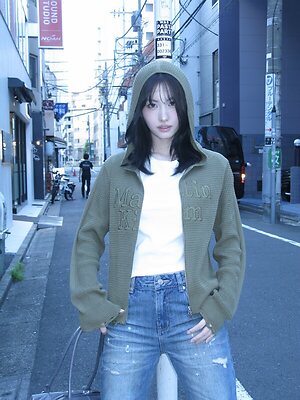Hirai Momo leaked photo #9