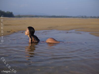 Hiromi photo