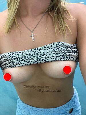 Hockey Cheerleader leaked photo #7