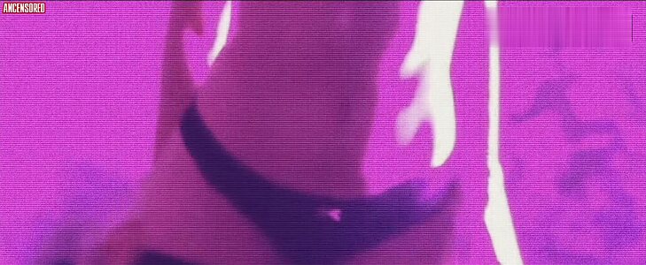 Holly Demaine leaked photo #2