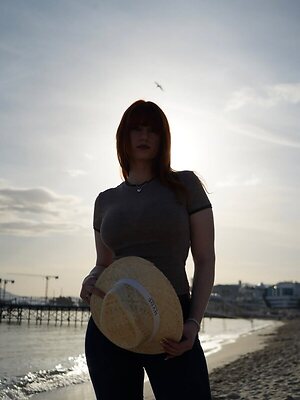 Holly Evans