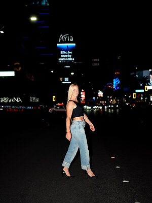 Holly Holm leaked photo #6