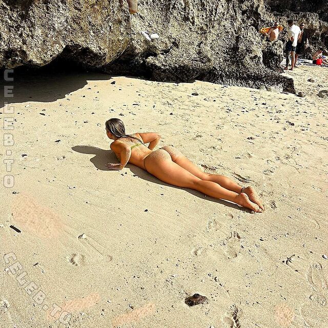 Holly Humphreyss leaked photos