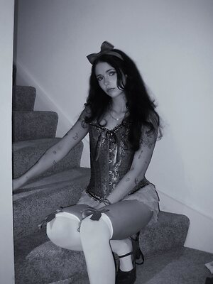 Holly Laing leaked photo #13