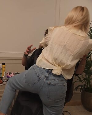 Holly Willoughby leaked photo #2