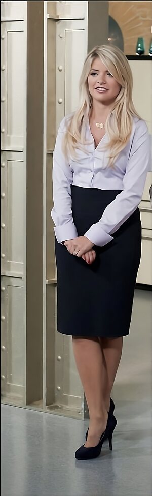 Holly Willoughby leaked photo #61