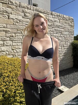 HollyLolly leaked photo #24