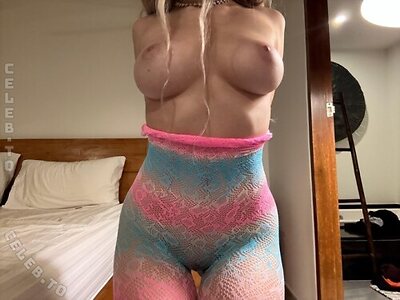 Hollyloly Nude Leaked Photo #21