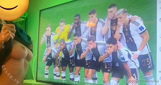 Hollyloly Nude Leaked Photo #59