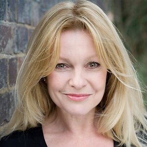 Hollyoaks Babes born before 1985