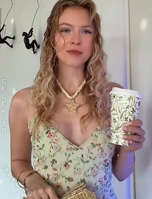 Honey Hannii photo